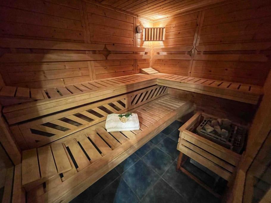 L'Echo Des Bois - Studio Cocooning Avec Sauna L'Abergement Exterior photo